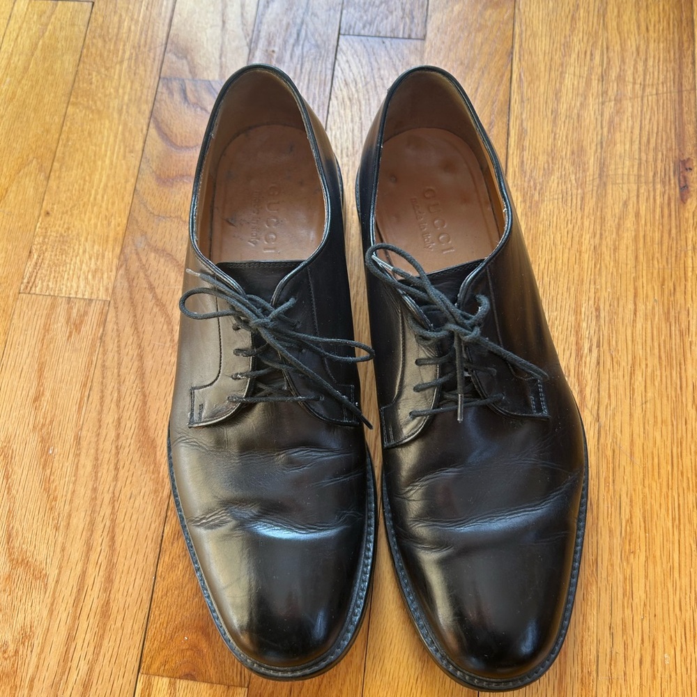 Gucci men’s black leather Oxford shoes